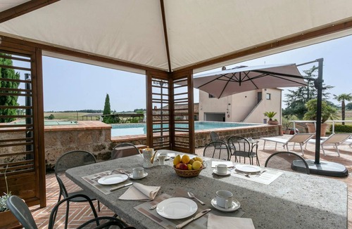 Tuscania House | 400 m² House ∙ 4 bedrooms ∙ 12 guests