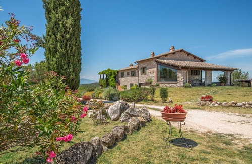 Narni House | 400 m² House ∙ 8 bedrooms ∙ 17 guests