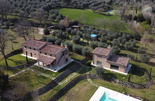 Foiano della Chiana Villa | 400 m² Villa ∙ 6 bedrooms ∙ 14 guests