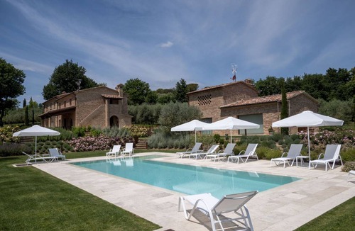 Foiano della Chiana Villa | 400 m² Villa ∙ 6 bedrooms ∙ 14 guests