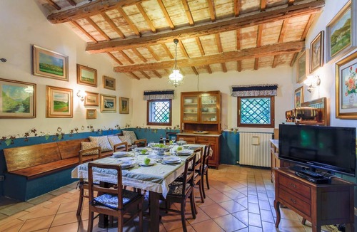 Serra San Quirico Villa | 400 m² Villa ∙ 7 bedrooms ∙ 15 guests