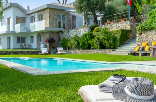Pieve Ligure Villa | 400 m² Villa ∙ 5 bedrooms ∙ 12 guests