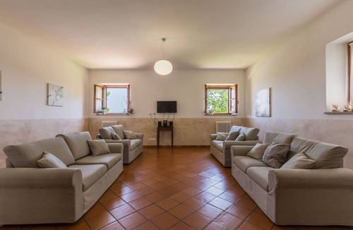 Ripatransone Villa | 400 m² Villa ∙ 7 bedrooms ∙ 18 guests