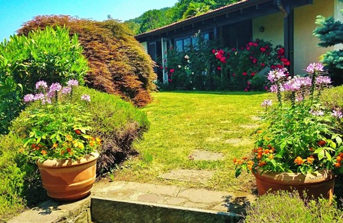 Castelveccana House | 4½-room house with large plot & dream lake view in a quiet and sunny location
