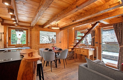 Valsavarenche Ski Chalet | 41 m² Chalet ∙ 1 bedroom ∙ 4 guests