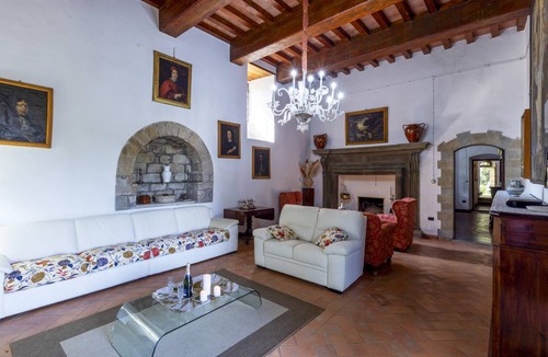 Paciano House | 412 m² House ∙ 6 bedrooms ∙ 12 guests