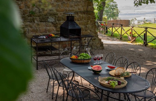 Paciano House | 412 m² House ∙ 6 bedrooms ∙ 12 guests