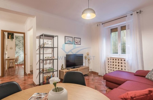Suburbio XI della Vittoria Apartment | 42 - Augusto Conti · Tiny secret garden in Trionfa