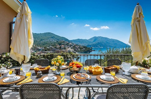 Recco Villa | 430 m² Villa ∙ 6 bedrooms ∙ 12 guests
