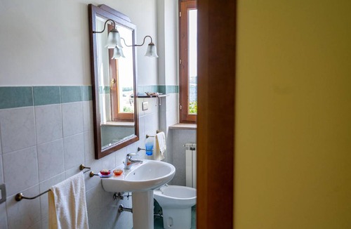 Cessapalombo Apartment | 44 m² Apartment ∙ 1 bedroom ∙ 3 guests
