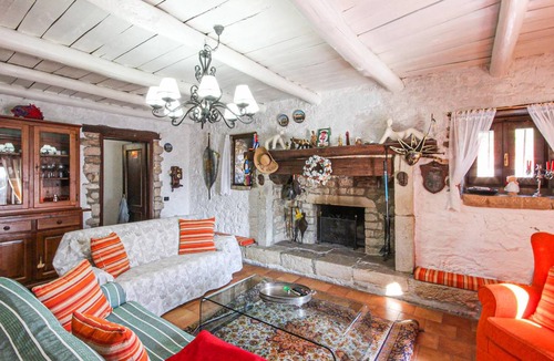 Fragneto Monforte House | 450 m² House ∙ 4 bedrooms ∙ 10 guests