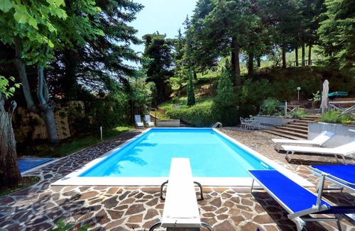 Serripola House | 450 m² House ∙ 5 bedrooms ∙ 12 guests