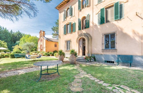 Fratta House | 450 m² House ∙ 5 bedrooms ∙ 10 guests