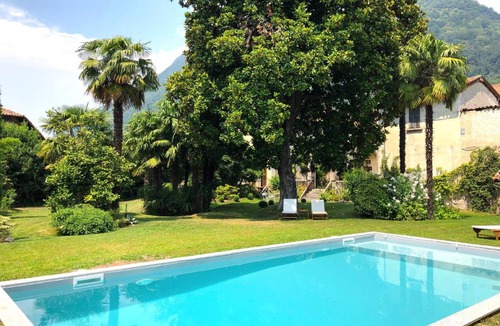 Cittiglio House | 450 m² House ∙ 8 bedrooms ∙ 15 guests