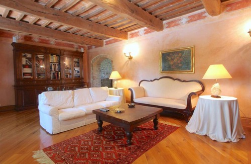 San Venanzo Villa | 450 m² Villa ∙ 5 bedrooms ∙ 10 guests