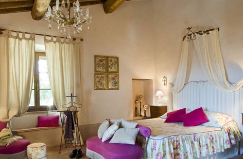 Sovicille House | 457 m² Farmhouse ∙ 7 bedrooms ∙ 14 guests