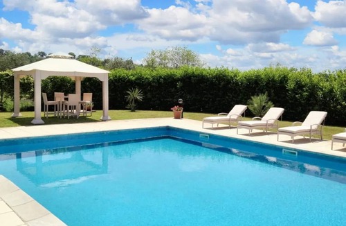 Poggio Catino Villa | 480 m² Villa ∙ 5 bedrooms ∙ 13 guests
