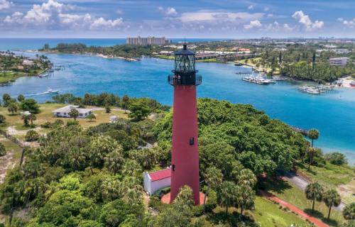 Palm Beach Gardens House | 4br Private Guest Suite Pool PGA Beaches