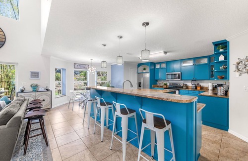 Vilano Beach House | 5 Bedrooms, Pool+Spa, WALK to beach&river, PutPut, 10 min. to DT, Huge backyard