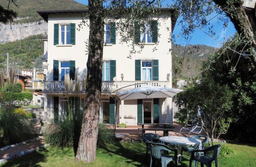 Azzano Other | 50 m² Castle ∙ 1 bedroom ∙ 4 guests