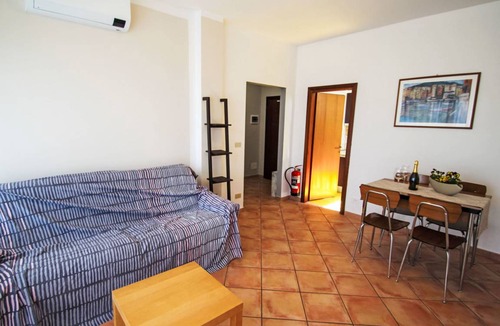 Euroville House | 50 m² House ∙ 1 bedroom ∙ 4 guests