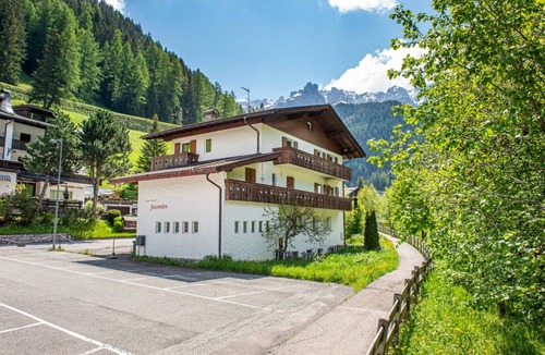 Selva di Val Gardena Apartment | 50 m² Apartment ∙ 1 bedroom ∙ 4 guests