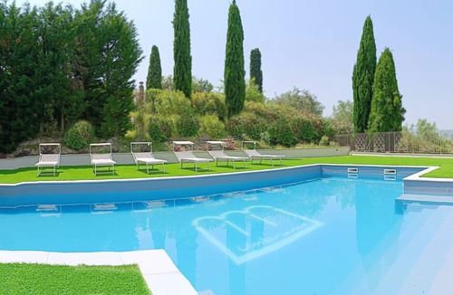 Stroncone House | 500 m² House ∙ 9 bedrooms ∙ 24 guests