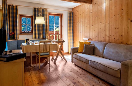 Sarntal Apartment | 52 m² Apartment ∙ 2 bedrooms ∙ 5 guests