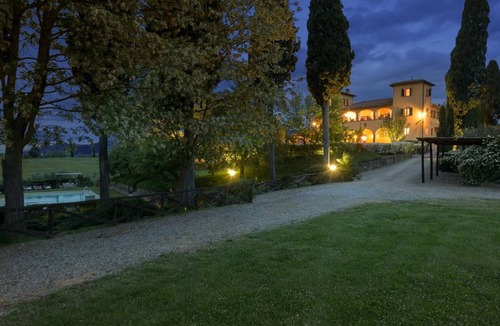 Laterina Villa | 570 m² Villa ∙ 9 bedrooms ∙ 18 guests