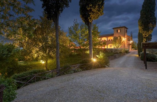 Laterina Villa | 570 m² Villa ∙ 9 bedrooms ∙ 18 guests