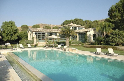 Lentini Villa | 578 m² Villa ∙ 10 bedrooms ∙ 22 guests
