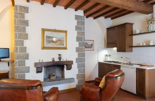 Dicomano Apartment | 60 m² Apartment ∙ 1 bedroom ∙ 4 guests