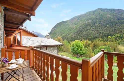 Brusson Apartment | 60 m² Apartment ∙ 2 bedrooms ∙ 5 guests