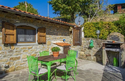 Dicomano Apartment | 60 m² Apartment ∙ 2 bedrooms ∙ 5 guests