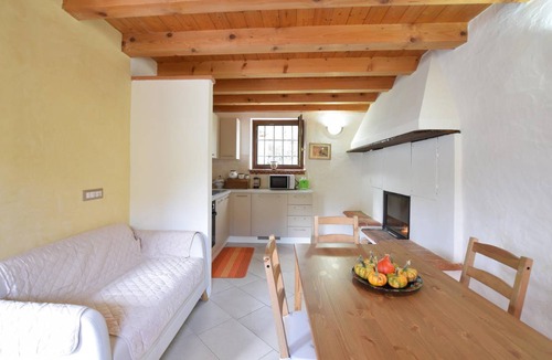 Feltre House | 60 m² Maisonette ∙ 2 bedrooms ∙ 4 guests