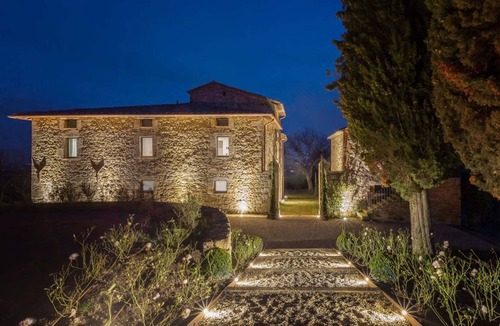 Sarteano Villa | 600 m² Villa ∙ 7 bedrooms ∙ 14 guests