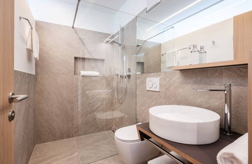 Barbiano Apartment | 65 m² Apartment ∙ 2 bedrooms ∙ 4 guests