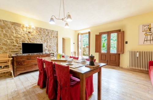 Castelfranco di Sopra House | 65 m² Farmhouse ∙ 2 bedrooms ∙ 4 guests