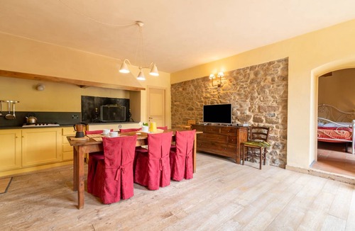 Castelfranco di Sopra House | 65 m² Farmhouse ∙ 2 bedrooms ∙ 4 guests