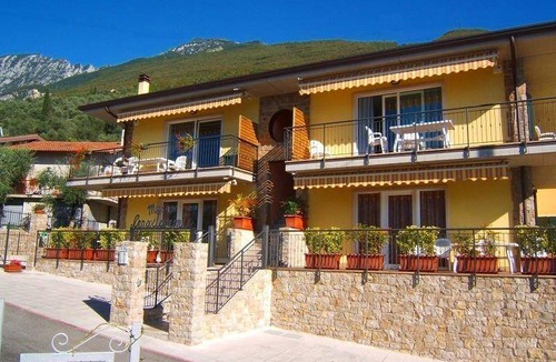 Magugnago Apartment | 70 m² Apartment ∙ 2 bedrooms ∙ 6 guests