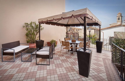 Albisano Apartment | 70 m² Apartment ∙ 2 bedrooms ∙ 4 guests