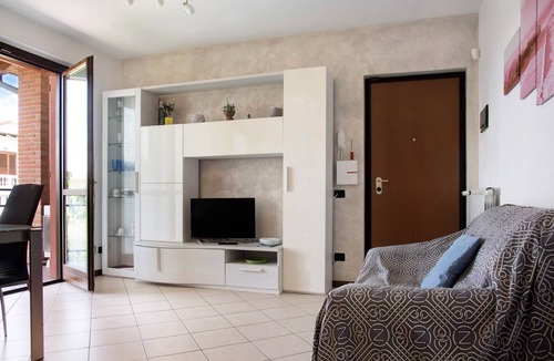 Cocquio-Trevisago Apartment | 70 m² Apartment ∙ 2 bedrooms ∙ 4 guests