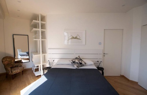 Como City Centre Apartment | 70 m² Apartment ∙ 2 bedrooms ∙ 4 guests