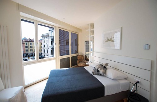 Como City Centre Apartment | 70 m² Apartment ∙ 2 bedrooms ∙ 4 guests