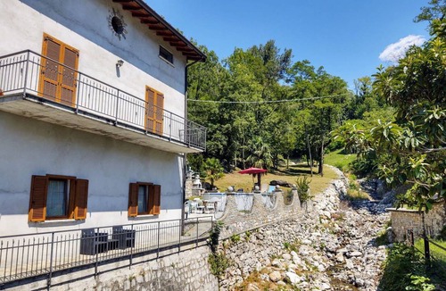 Albonico Apartment | 70 m² Apartment ∙ 2 bedrooms ∙ 4 guests