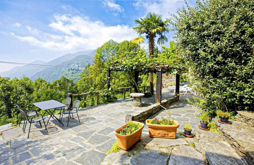 Piancassone House | 70 m² House ∙ 2 bedrooms ∙ 5 guests