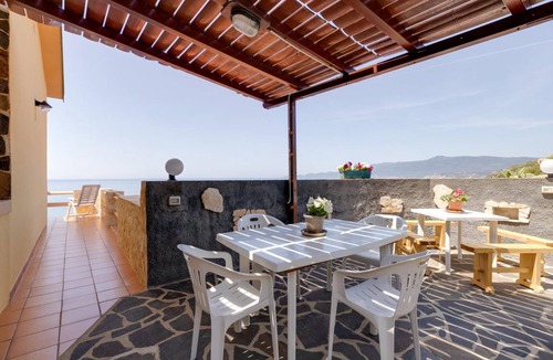 Santa Maria del Mare House | 70 m² House ∙ 2 bedrooms ∙ 5 guests