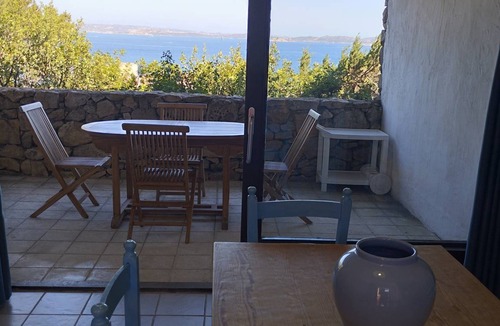 Baja Sardinia Apartment | 75 m² Apartment ∙ 3 bedrooms ∙ 5 guests