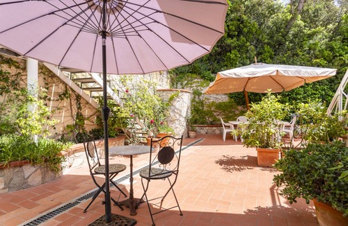 Quercianella Apartment | 75 m² Apartment ∙ 1 bedroom ∙ 3 guests