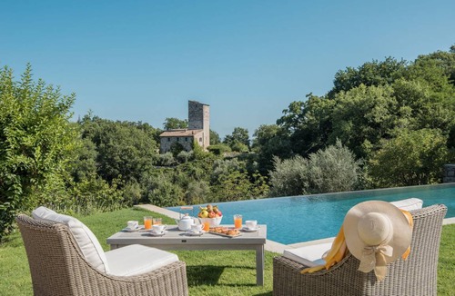 Montelovesco Villa | 750 m² Villa ∙ 10 bedrooms ∙ 20 guests